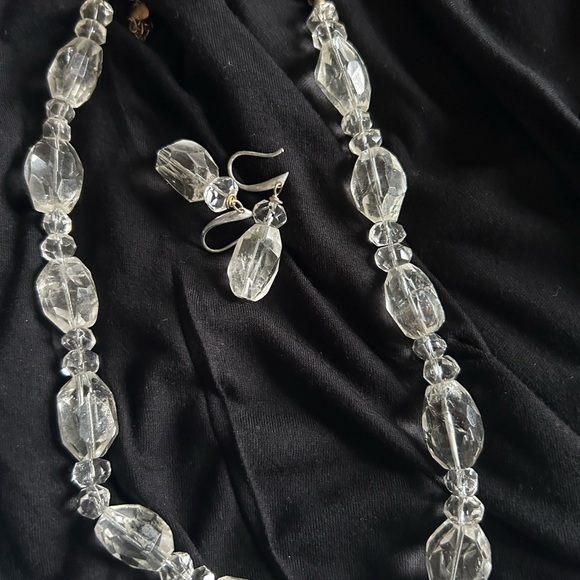 Elegant Clear Beaded Necklace - Picture 2 of 4